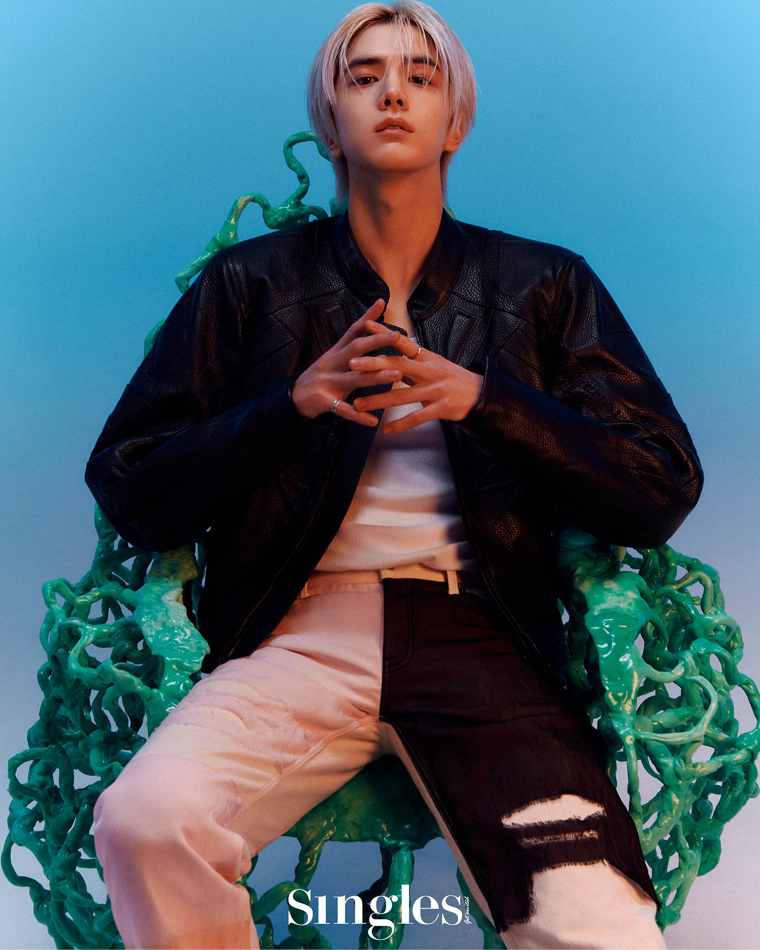 더보이즈 영훈 싱글즈 화보, 더보이즈 영훈 비주얼, 영훈 비주얼 화보, 덥뮤다, 김영훈, 영훈 화보, 더보이즈 영훈,